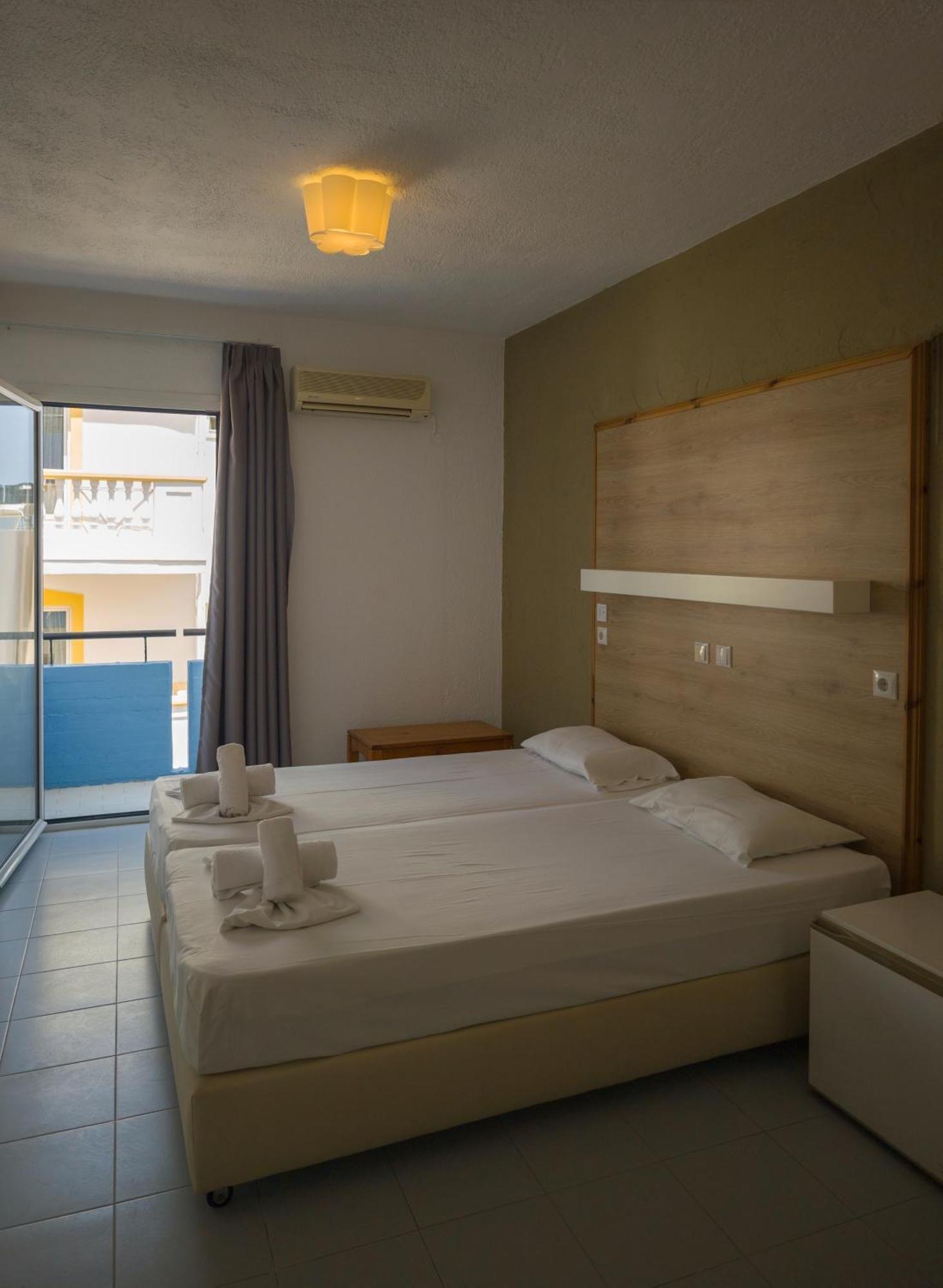 Simple Hotel Hersonissos Blue מראה חיצוני תמונה